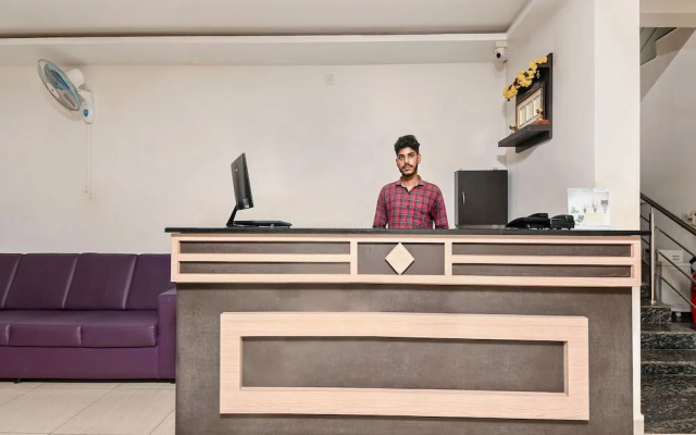 Samruddhi Lodge By OYO Rooms