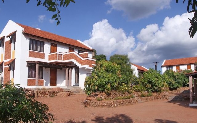 Kadambavanam Ethnic Village Resort