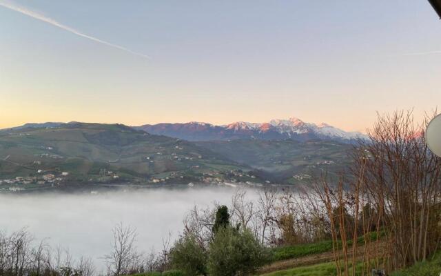 Beautiful Mountain View Home in Castilenti