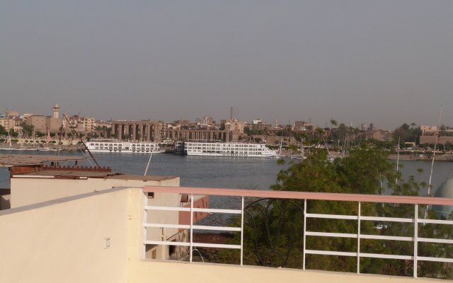 Nile Den Luxor