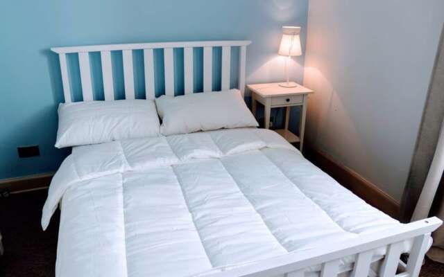 2 Bedroom Central Apartment