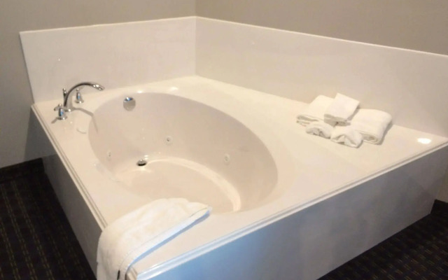 Classic Inn and Suites Humble
