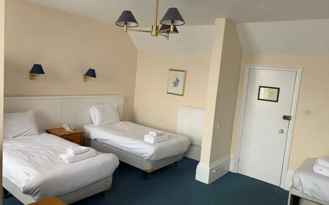 Yelf's Hotel