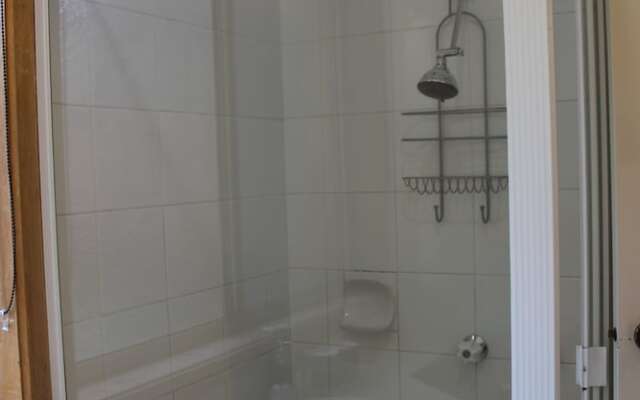 Australian Home Away @ Doncaster Anderson Creek 2