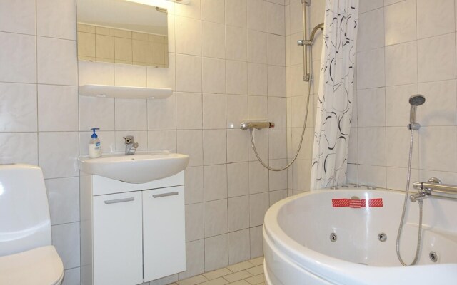 Beautiful Apartment in Allinge With 1 Bedrooms and Wifi