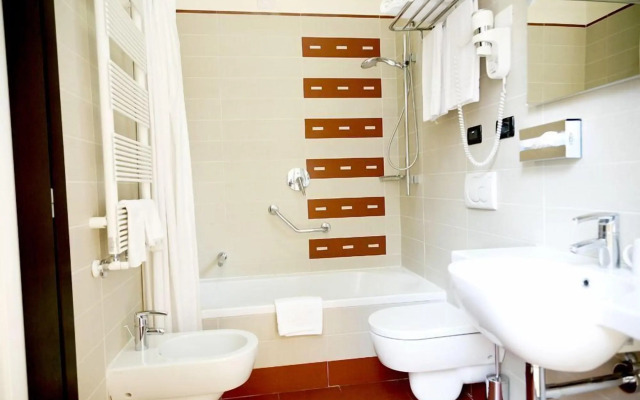 Merulana Inn Guest House