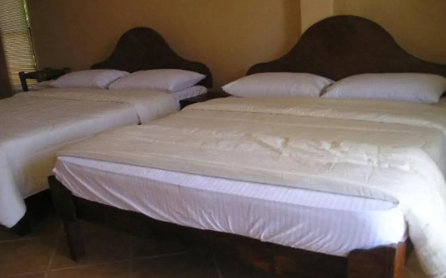 Turtle Inn Resort