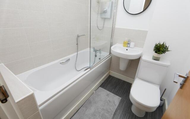 Royal Derby Hospital 2 Bed Town House