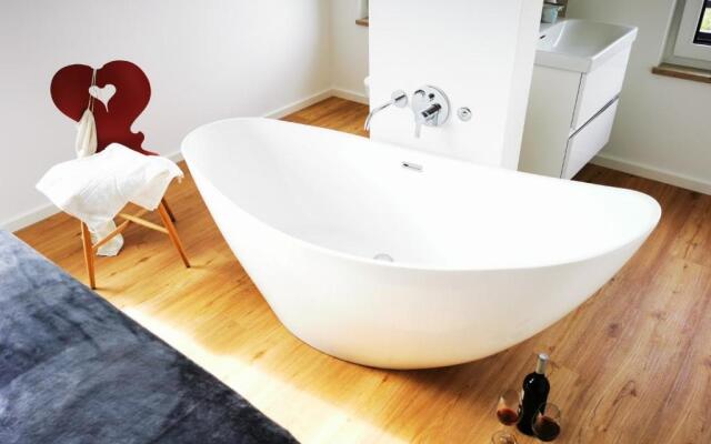 Chalethaus-Chiemsee - 120qm Panorama-Chaletwohnung am Chiemsee - Neubau