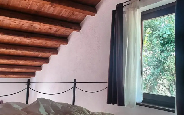 Unique Countryside Loft Room, Near Naples