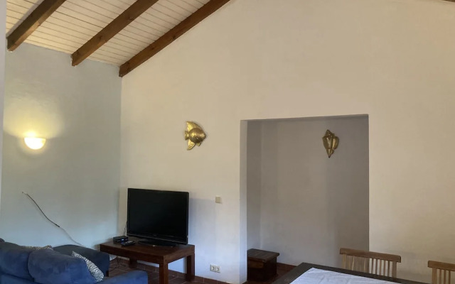 Mirador Apartments