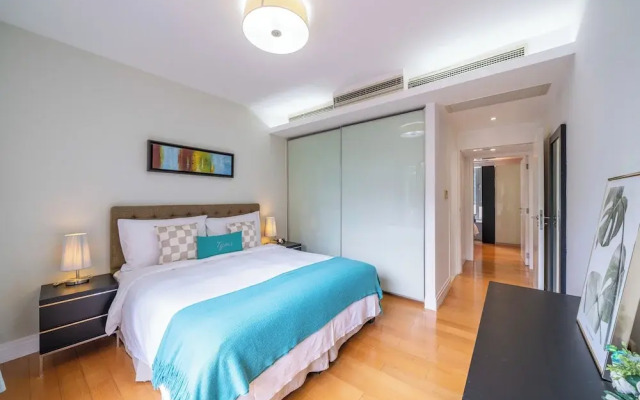 Tyms 3BR 2BA Apt Xujiahui Center