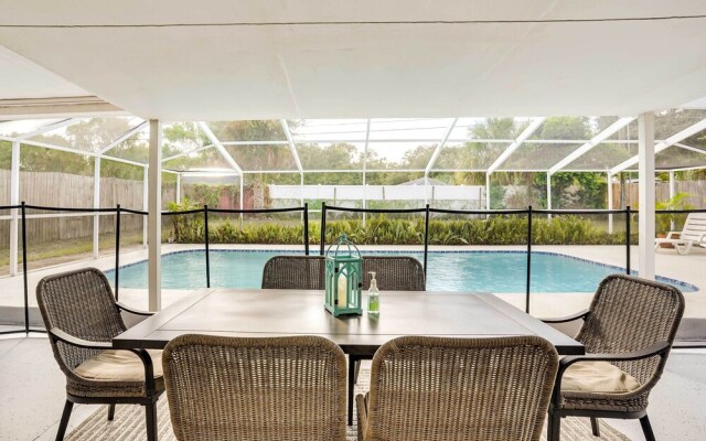 Pet-friendly Lakeland Escape w/ Private Pool!