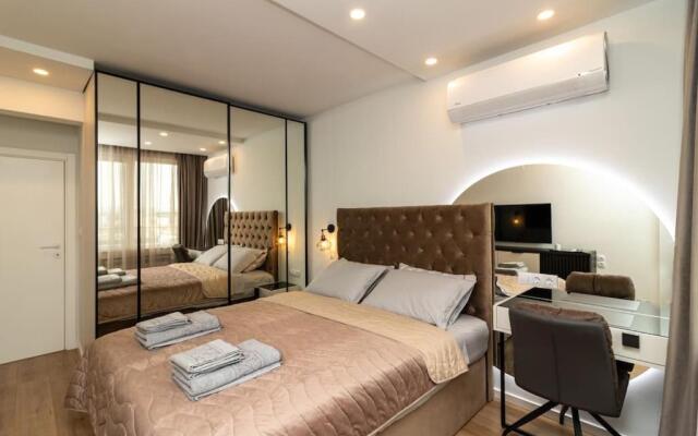 Gran Capital Top Central Apartment