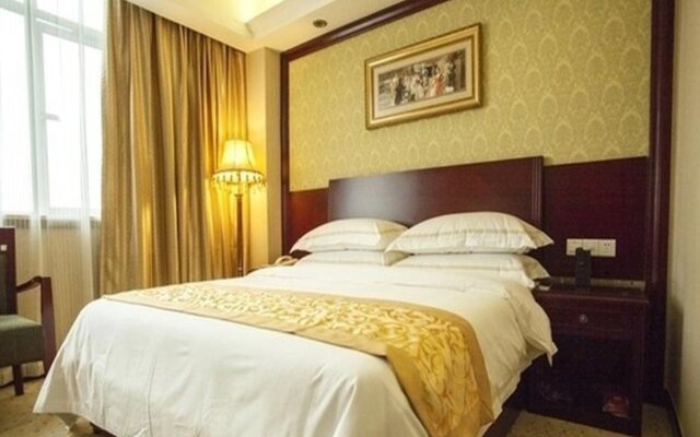 Zhoukou Binjiang International Hotel