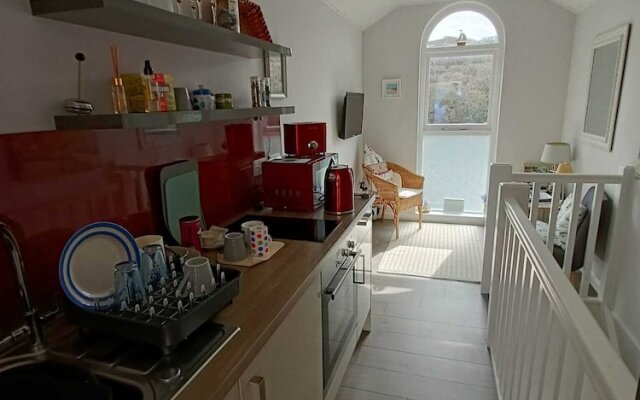 Beautiful 1-bed Riversi Cottage Located in Malpas