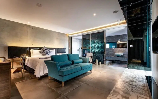 La Moon Boutique Motel