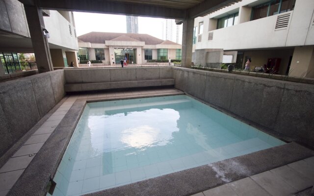 1 Br Robinsons Place Manila - Rpr 09