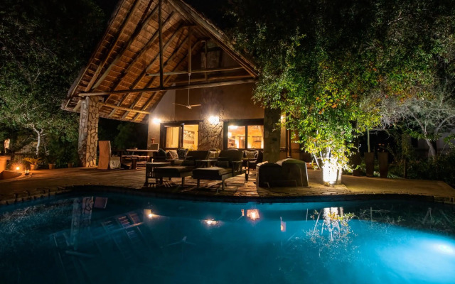 Leopard's Lair Bush Lodge