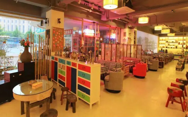 Lian Hui Residential Theme Hotel