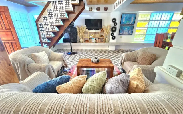 Casa Del Chen - Tranquil Beach Retreat in Aringay