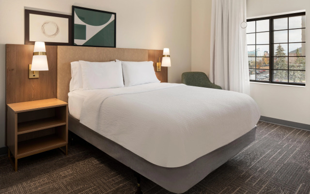 Staybridge Suites MPLS-Maple Grove/Arbor Lakes by IHG