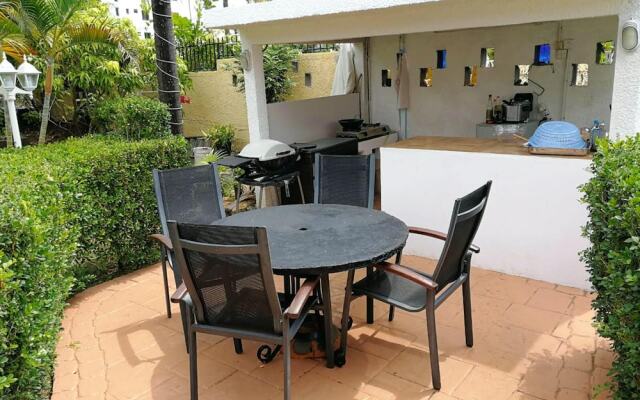 Studio in Flic en Flac, With Enclosed Garden and Wifi - 400 m From the Beach