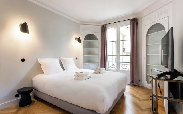 Magnificent Apartment - 3br/ 8P - Europe