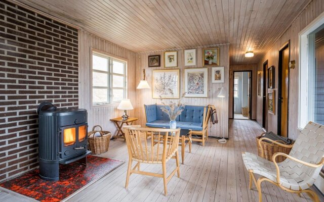 6 Person Holiday Home in Henne