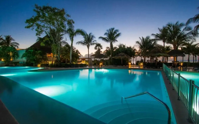 Sandos Caracol Nature Resort & Water Park All Inclusive
