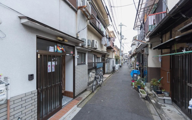 Kiraku House