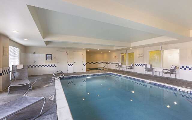 La Quinta Inn & Suites by Wyndham Central Point - Medford