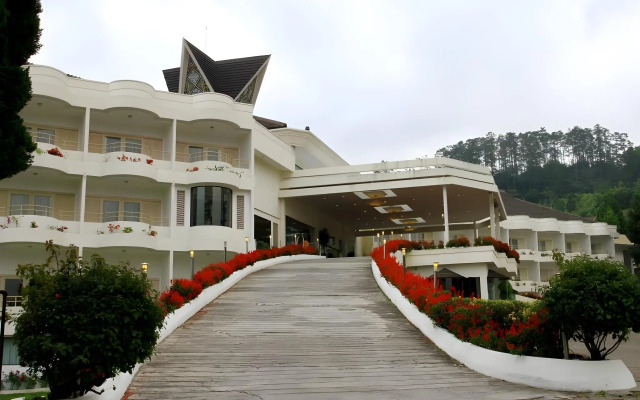 Grand Mutiara Hotel