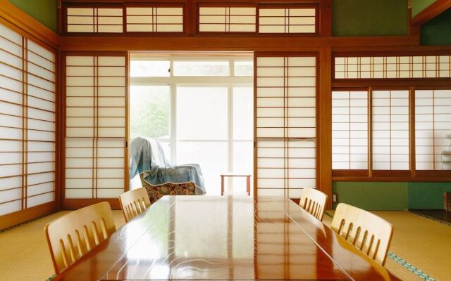 Ile d’or Café & Guest house