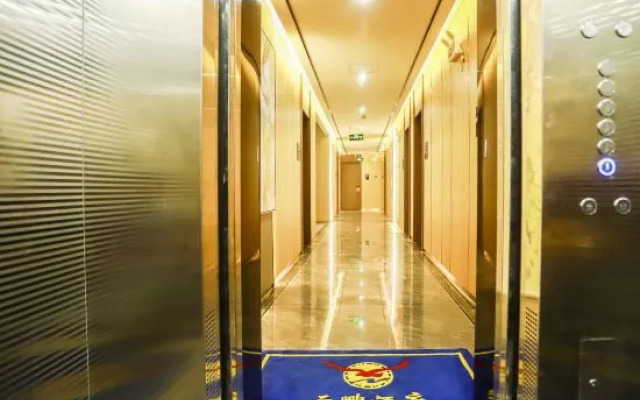 Xishuangbanna Yunpeng Hotel (The First People's Hospital)