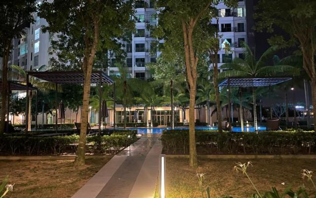 Exclusive Studio in Cyberjaya {Pool View}