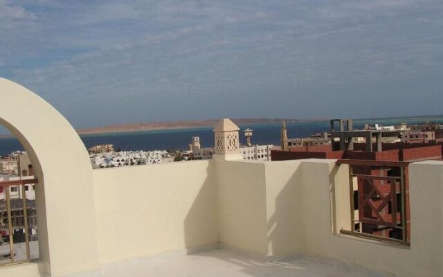 Paradise Hill Apartments