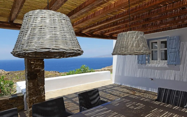 Villa Crystal