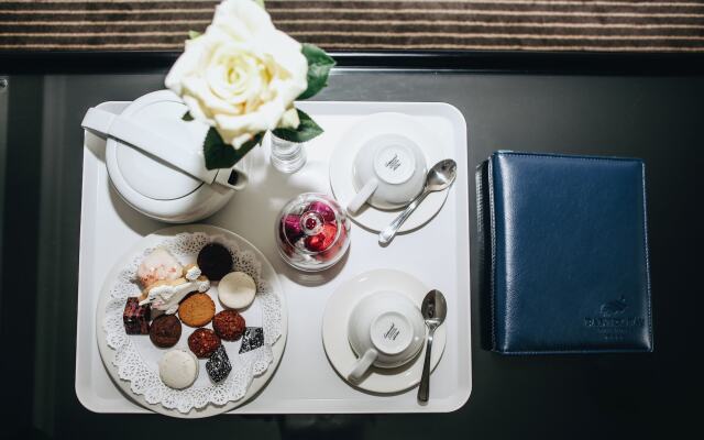 Bantry Bay Suite Hotel