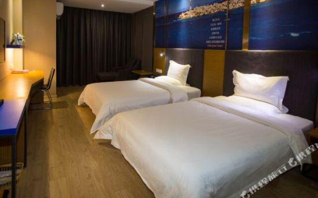 Yeste Hotel (Wuhan Donghu Province Bo Subway station store)