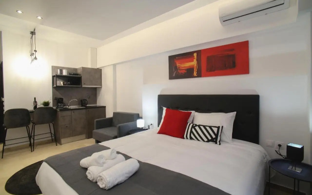 ZH Luxury Suites