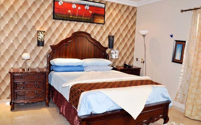 Firstview Luxury Apartment Hotel