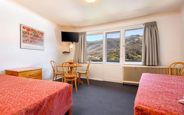 Kasees Apartments & Mountain Lodge