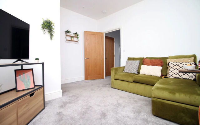 Eastern Way 1 by Tŷ SA in Newport