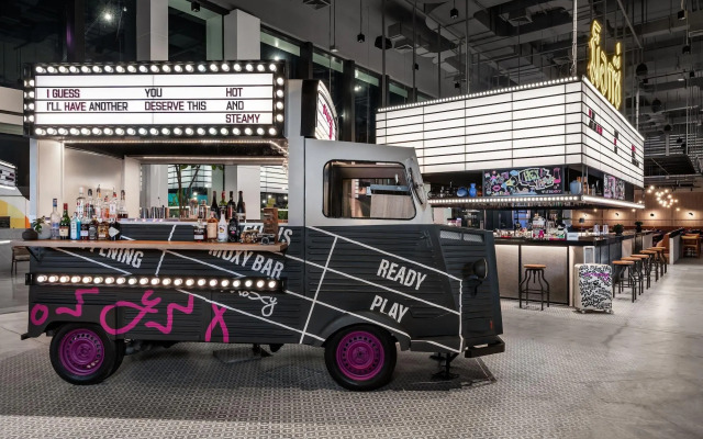 Moxy Bangkok Ratchaprasong