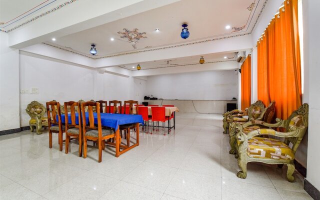 Fabhotel Prime Vallabh Villas
