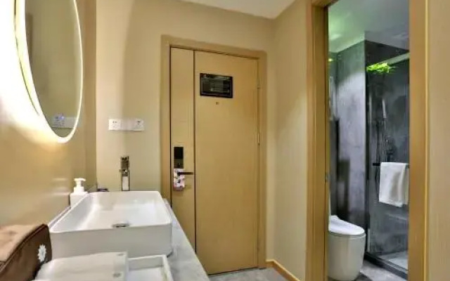 Yiwu Zhixuan Flower Hotel