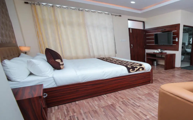 Amritara Social Palace