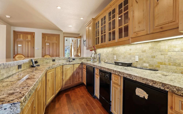 The Lodge on Oaxaco - Epic Man Cave / Billiard Room