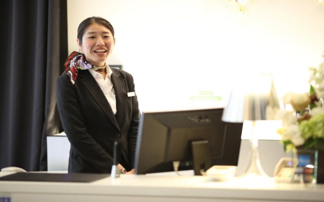 First Cabin Midousuji - Namba
